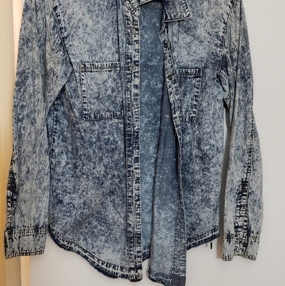 Blouse. 100% cotton. Worn only 3 times - Picture 2 of 3